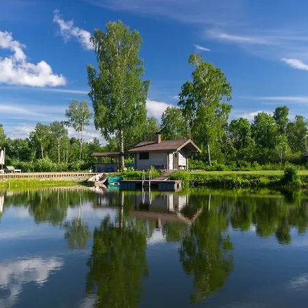 Camping Moiskla Saun Ja Puhkemaja *